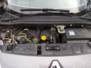 Renault Grand Scenic foto 8