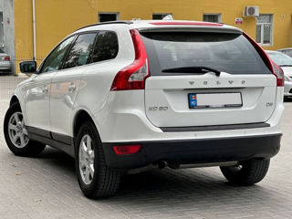 Volvo XC60 foto 3