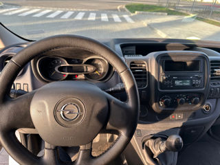 Opel Vivaro foto 8