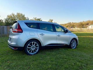 Renault Grand Scenic foto 2