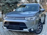 Mitsubishi Outlander foto 5