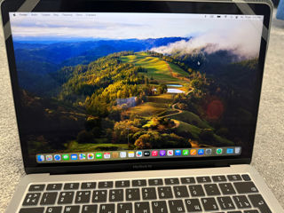 MacBook Air 13-inch model A2337 foto 2