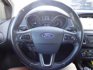 Ford Focus foto 8