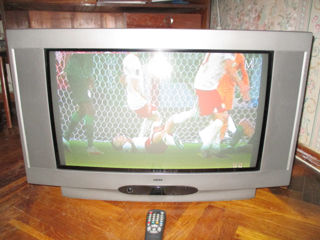 ТВ, диагональ экрана 28", частота 100Гц. + пульт