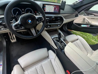 BMW 5 Series foto 3