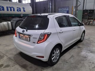 Toyota Yaris foto 5