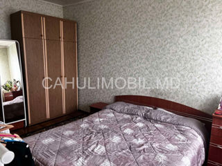 Apartament cu 2 camere, 53 m², Periferie, Cahul foto 4