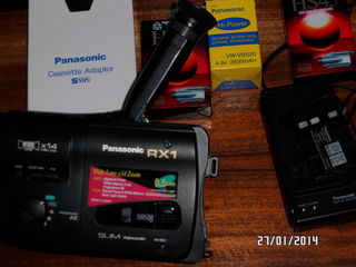 Видеокамера Panasonic RX-1 + аксессуары , все на фото foto 1