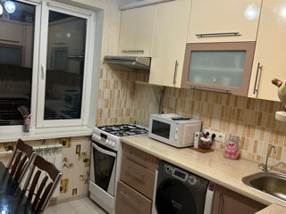 Apartament cu 2 camere, 56 m², Botanica, Chișinău foto 5