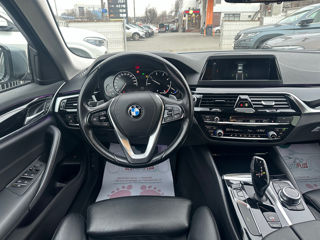 BMW 5 Series foto 8