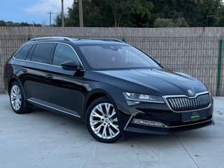 Skoda Superb foto 3