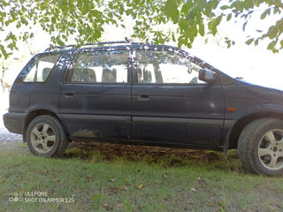 Mitsubishi Space Wagon foto 9