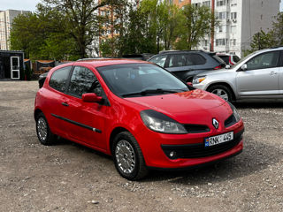 Renault Clio foto 3