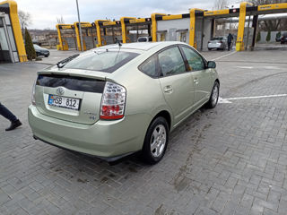 Toyota Prius foto 3