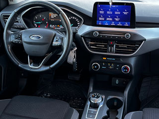 Ford Focus foto 12