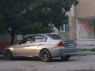 BMW 3 Series foto 6