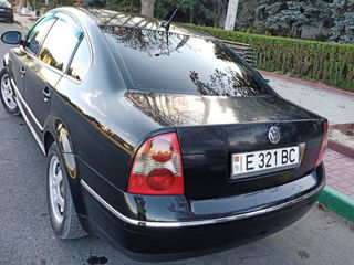 Volkswagen Passat foto 4