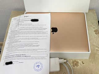 MacBook Air M1 (2022)