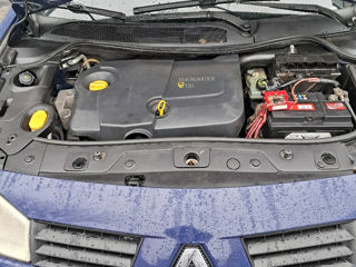 Renault Megane foto 2