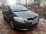 Toyota Auris foto 1