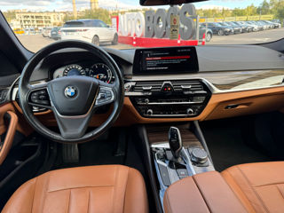 BMW 5 Series foto 8