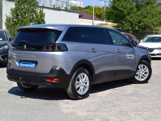 Peugeot 5008 foto 2