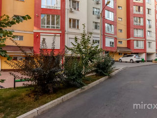 Apartament cu 2 camere, 70 m², Centru, Chișinău foto 14