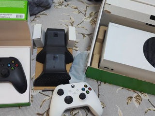 Xbox series s в отличном состоянии