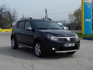 Dacia Sandero foto 2