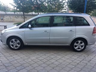 Opel Zafira foto 3