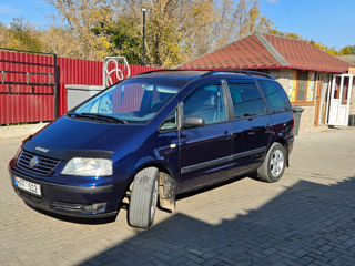 Volkswagen Sharan foto 2