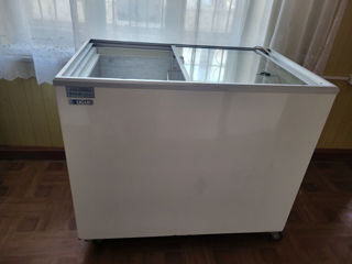 Холодильная витрина и морозильные лари (б/у) foto 3