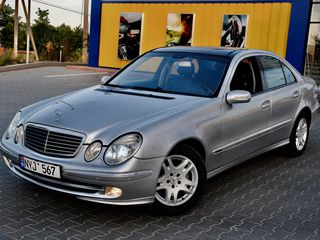 Mercedes E Class foto 2