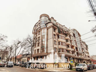Apartament cu 2 camere, 130 m², Centru, Chișinău