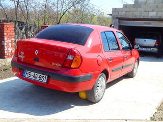 Renault Clio foto 7