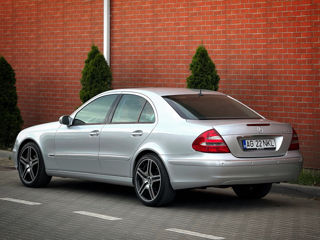 Mercedes E-Class foto 5