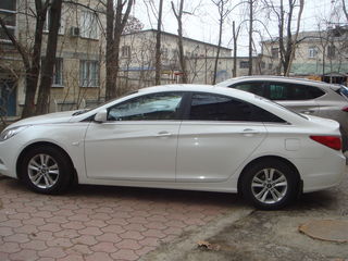 Hyundai Sonata foto 2