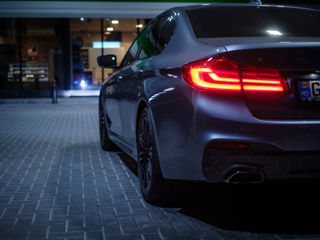 BMW 5 Series foto 7