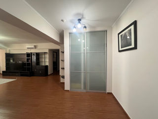 Apartament cu 2 camere, 112 m², Centru, Chișinău foto 2