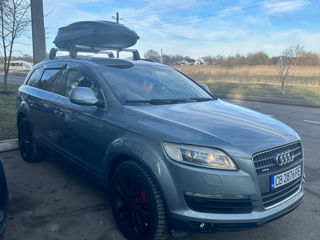 Audi Q7 foto 2