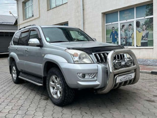 Toyota Land Cruiser Prado foto 2