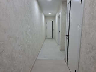 Apartament cu 2 camere, 50 m², Buiucani, Chișinău foto 8