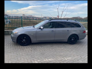 BMW 5 Series foto 2