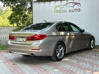 BMW 5 Series foto 3