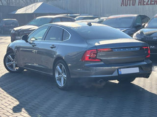 Volvo S90 foto 4