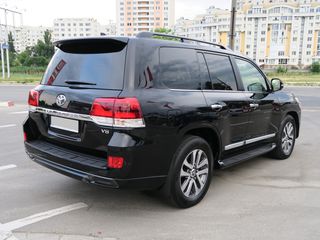 Toyota Land Cruiser foto 4