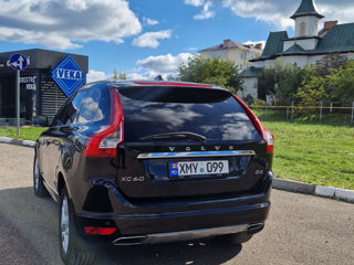 Volvo XC60 foto 5