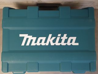 Makita DGA504 cordless angle grinder case foto 1