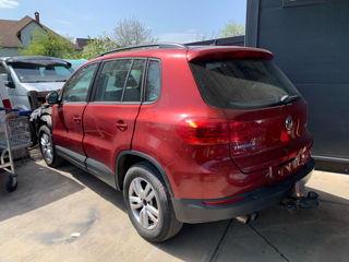 Dezmembrez VW Tiguan 1 2.0Tdi CFF foto 3