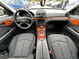 Mercedes E-Class фото 9